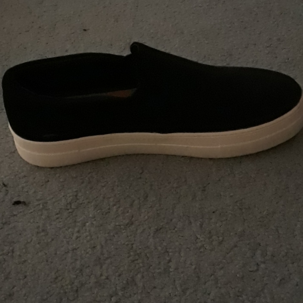 Black slip on's